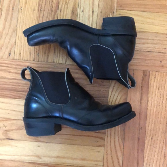 Black Chelsea style Dayton boots - Picture 2 of 3